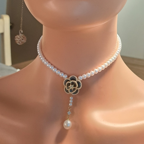 Pearly like beaded choker necklace - Picture 8 of 8